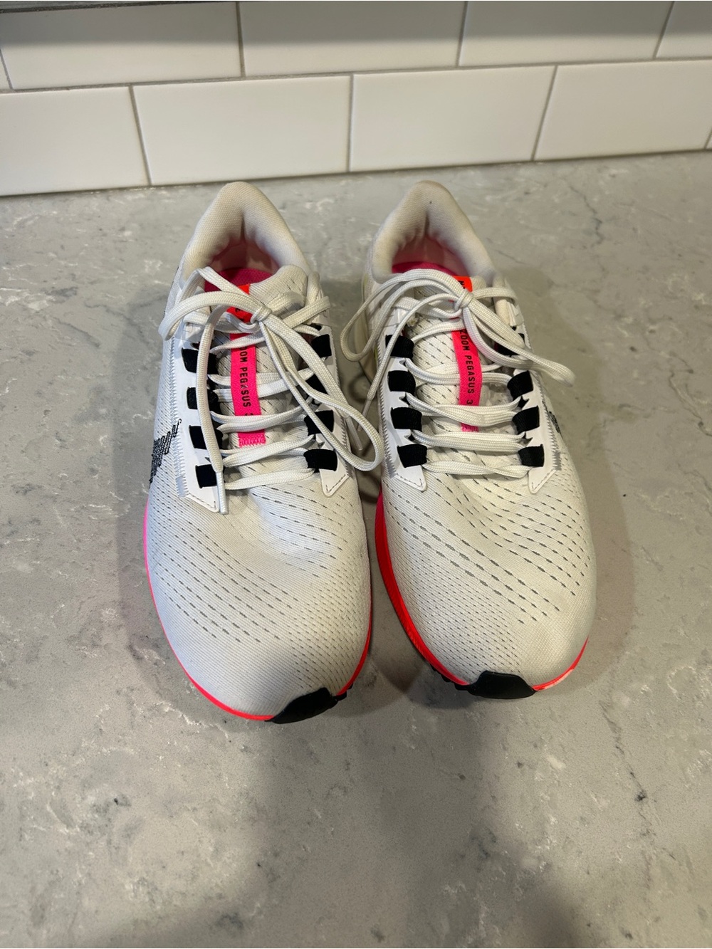 Nike Women's Air Zoom Pegasus 38 White & Pink Running Shoes- Size 9.5 - Picture 3 of 10